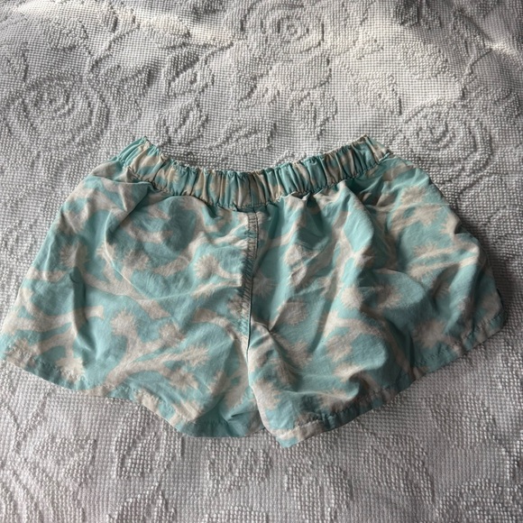Patagonia Teal and Beige Baggies XS - Picture 6 of 6